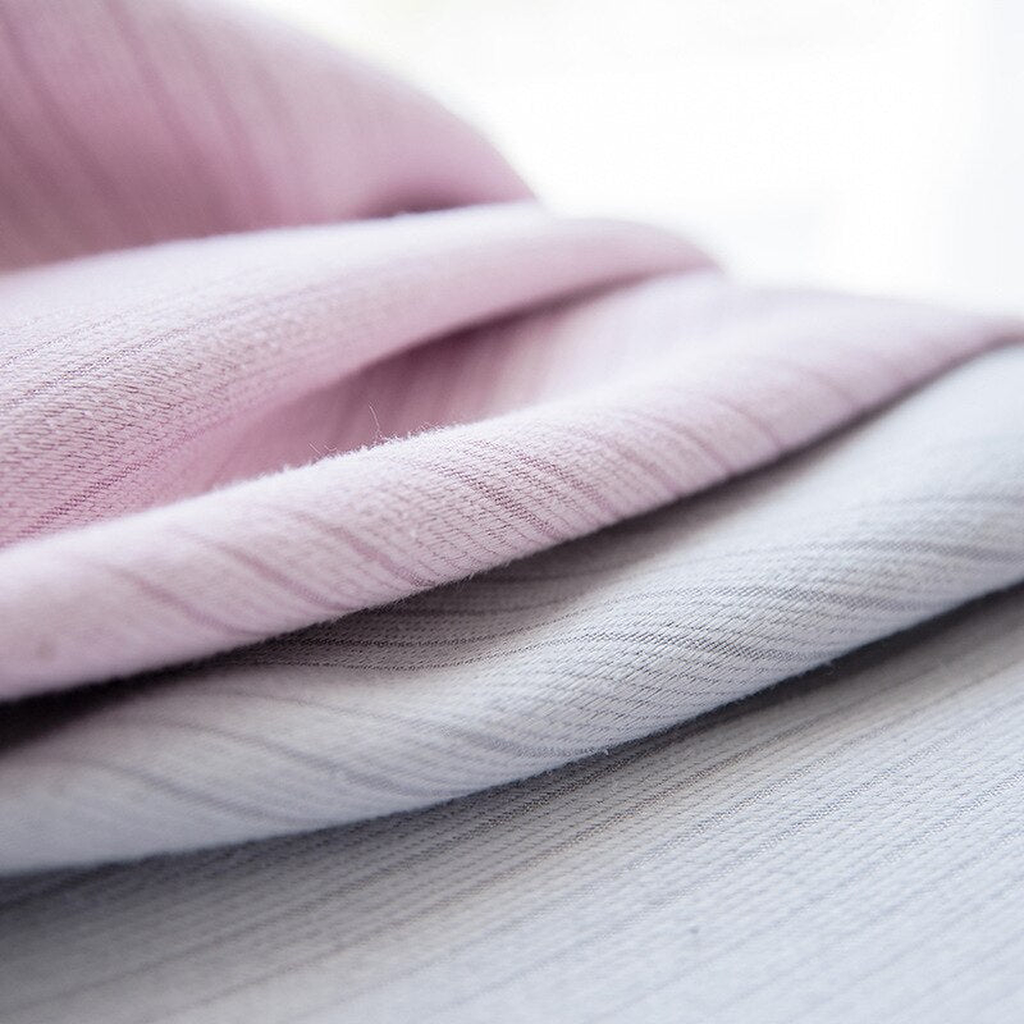 Texture feutrée du tissu imitation cachemire, vue de près