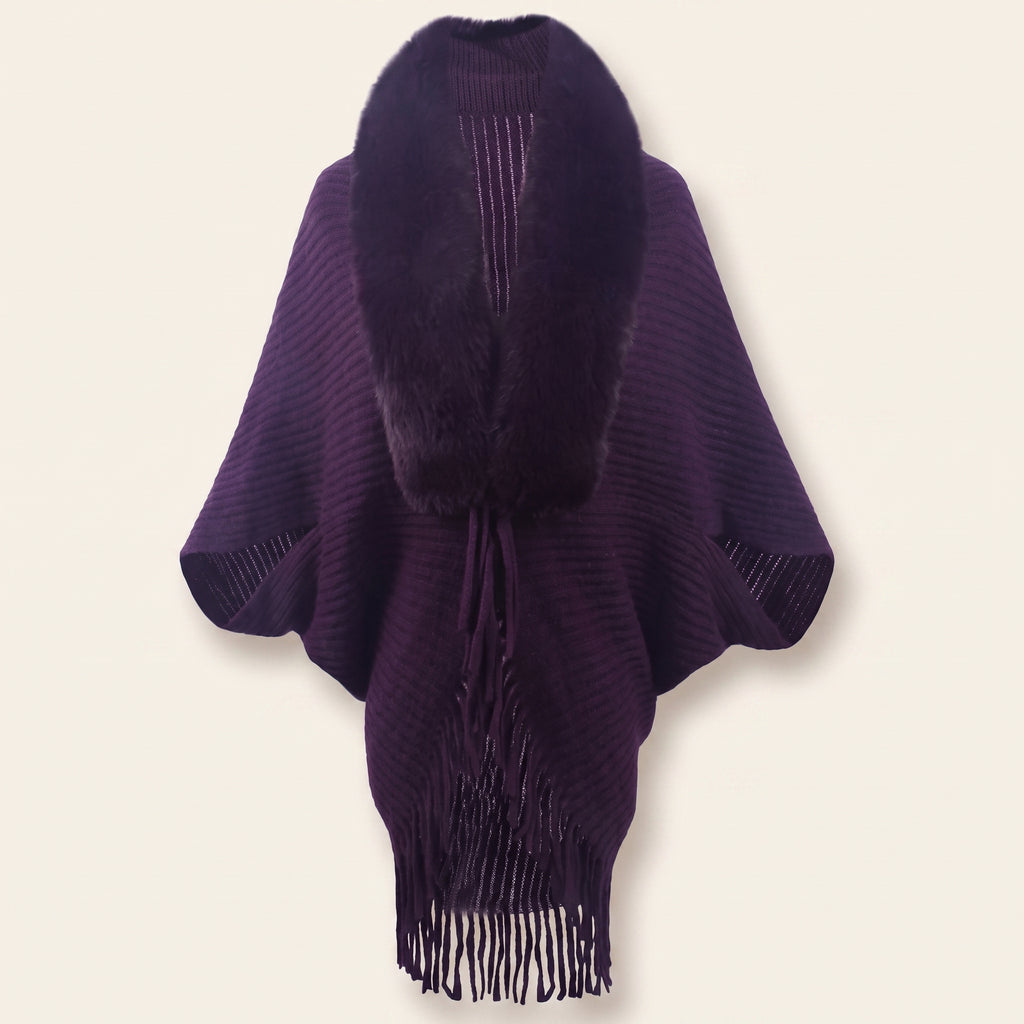 Poncho violet en maille côtelée vu de face sur mannequin invisible