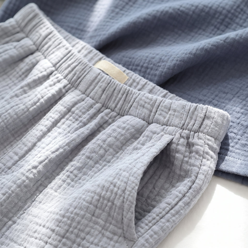 Gros plan de la ceinture élastiquée et de la poche latérale du pantalon de pyjama