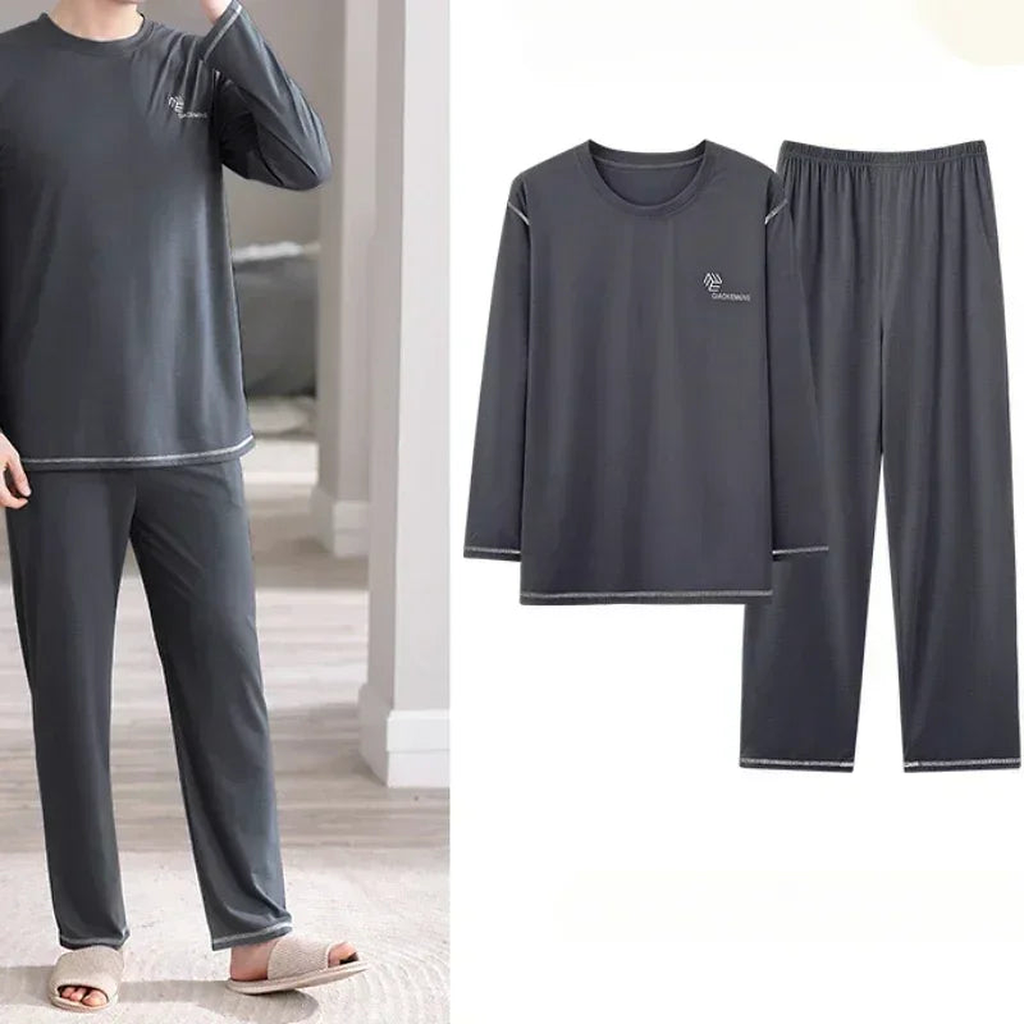 Ensemble d'intérieur gris foncé pour homme, vue portée