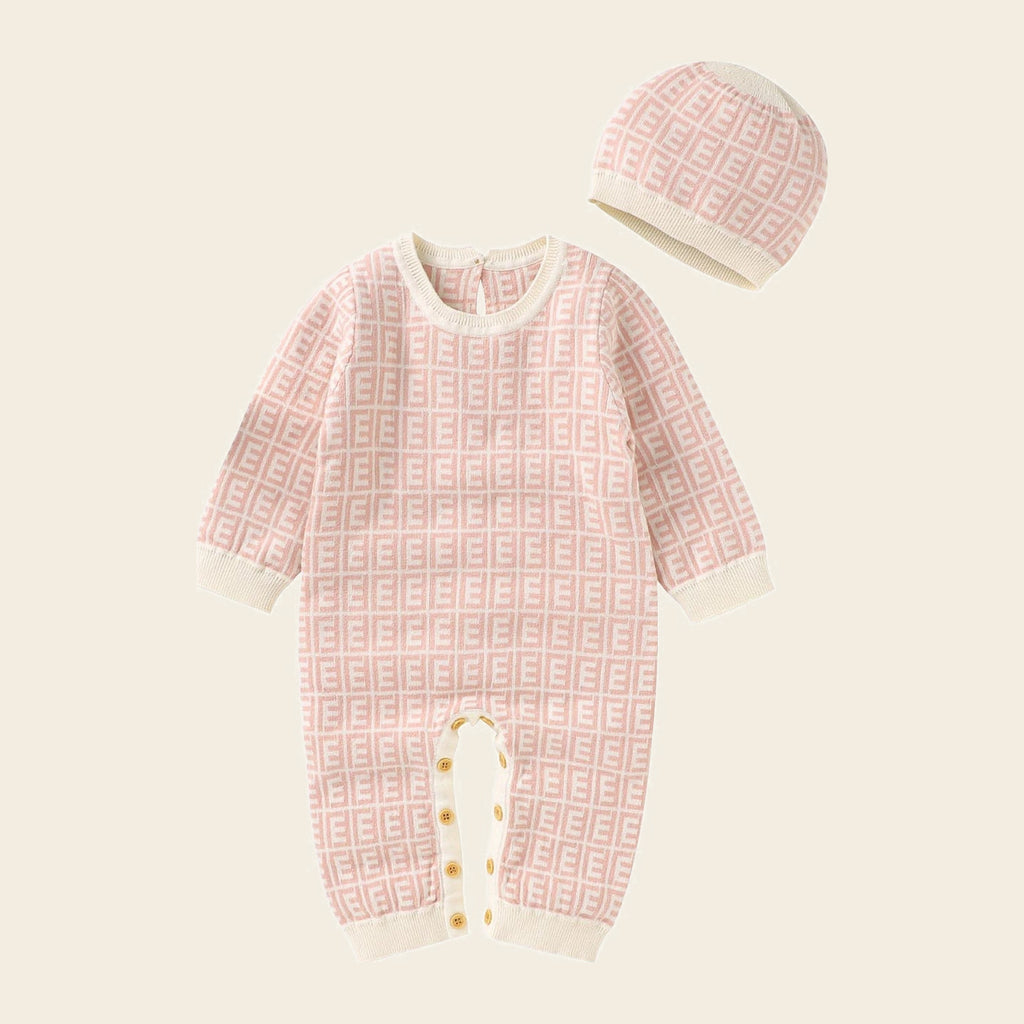 Barboteuse bébé rose à motif géométrique avec son bonnet assorti