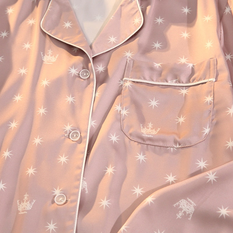 Pyjama deux pièces en satin et dentelle pour femme