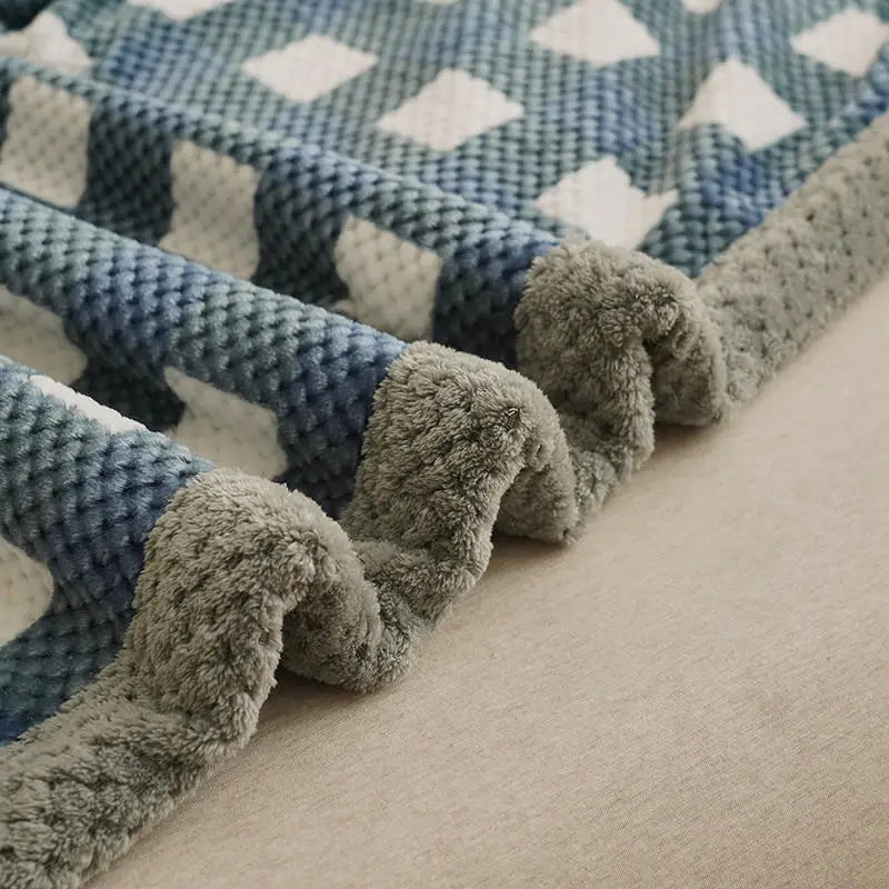 Grand plaid tricotée au crochet
