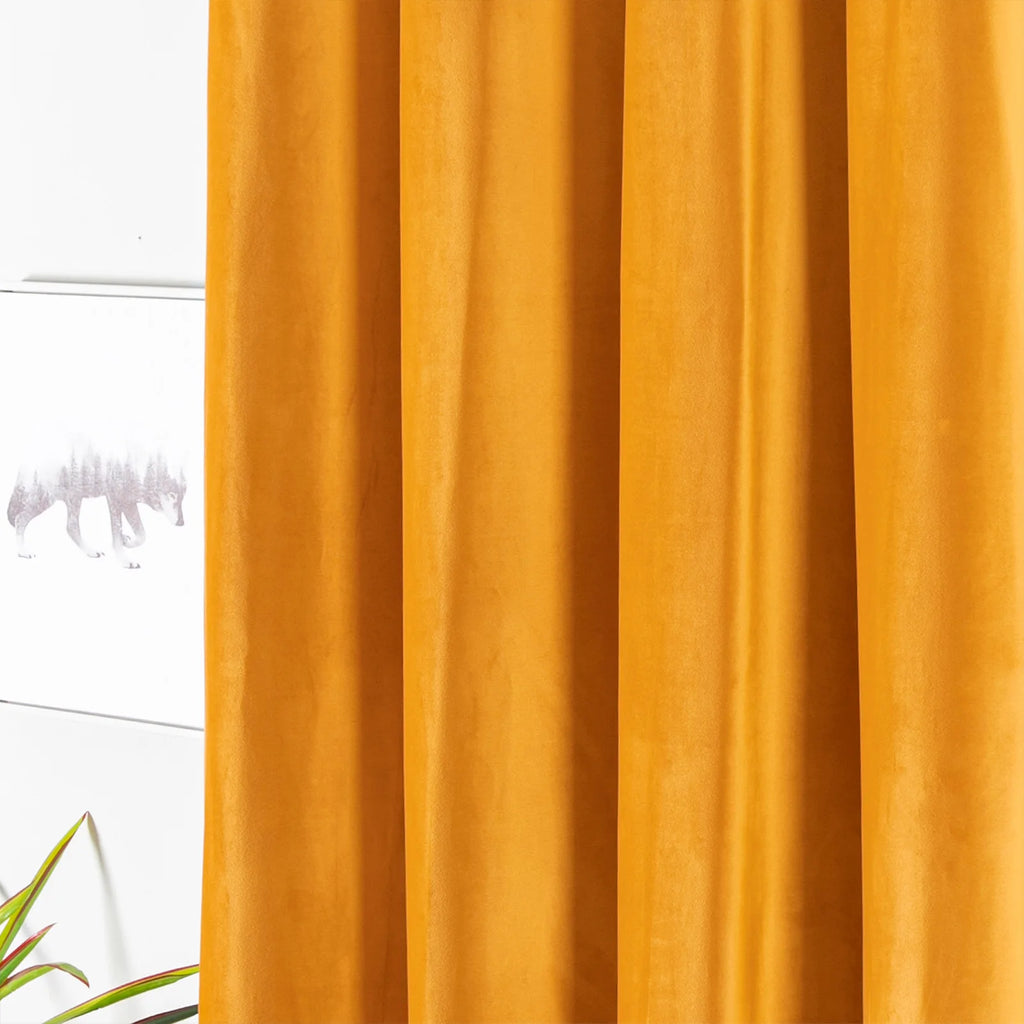 Rideau court occultant en tissu de velours