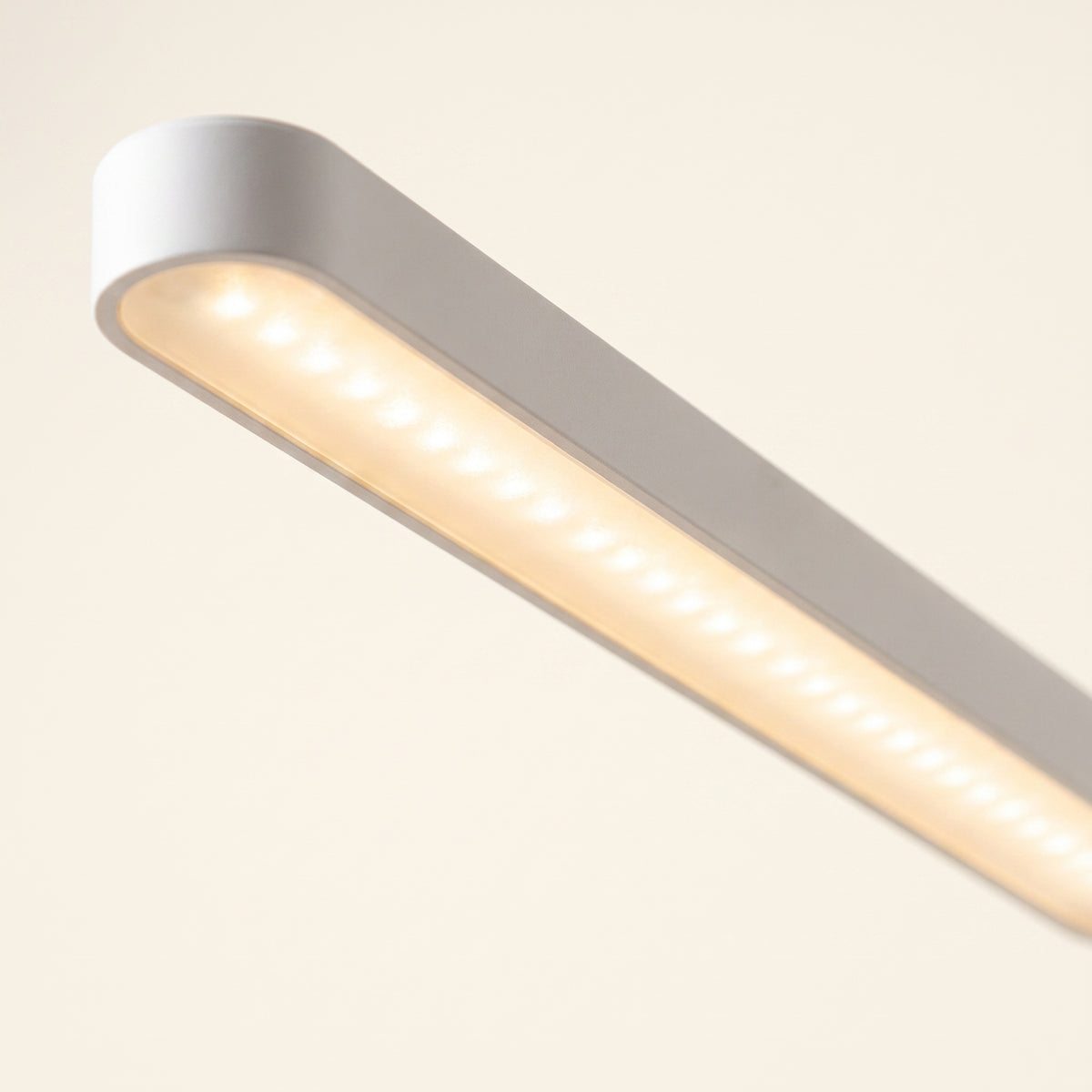 Le bandeau diffusant de la tête, vu de près, diodes allumées