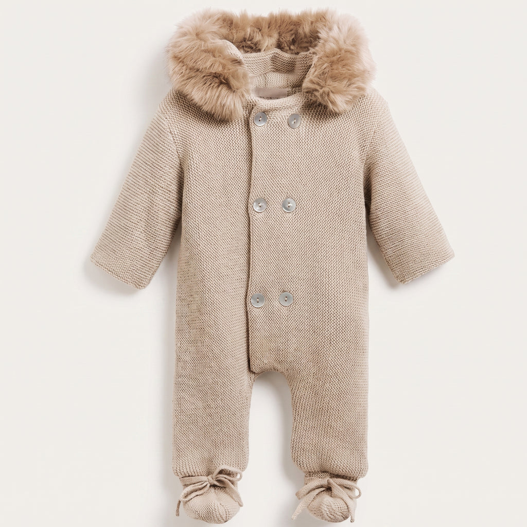 Combinaison beige pour bébé avec fermeture à six boutons