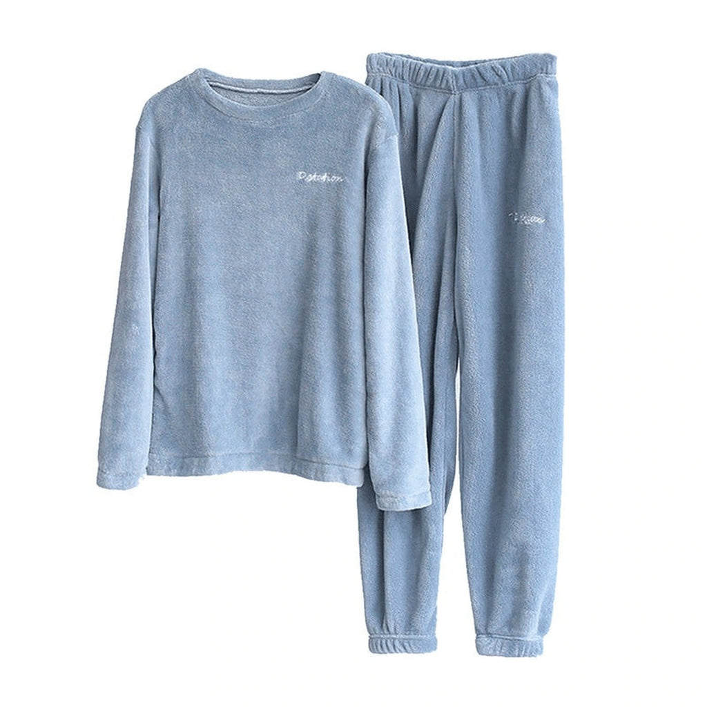 Pyjama de velours bleu, haut et pantalon, sans mannequin