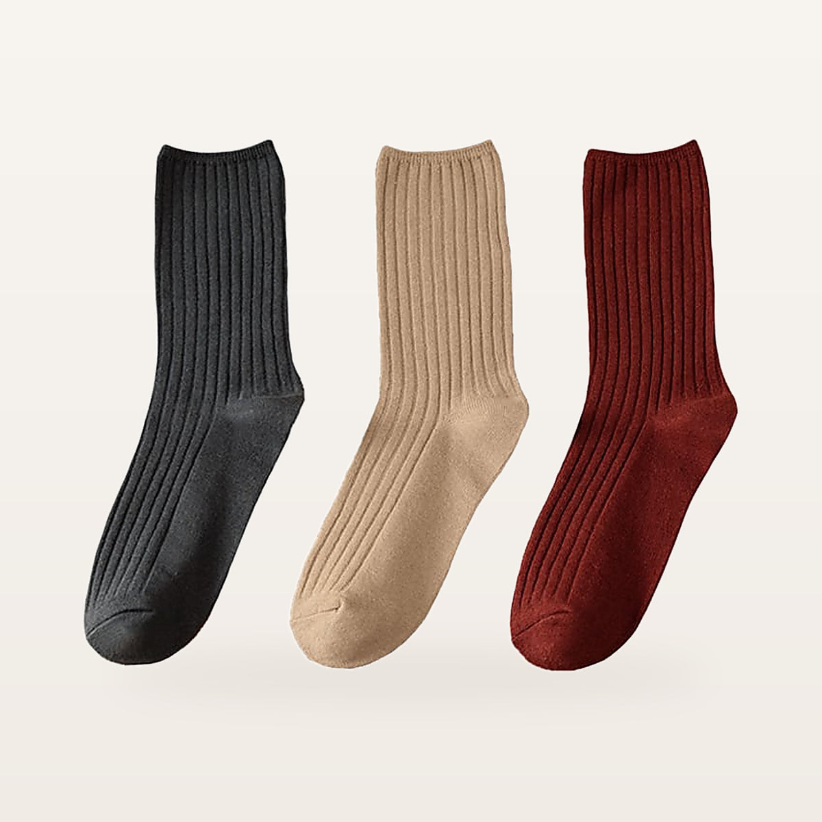 Lot de trois paires de chaussettes côtelées femme, une paire anthracite, une sable et une bordeaux