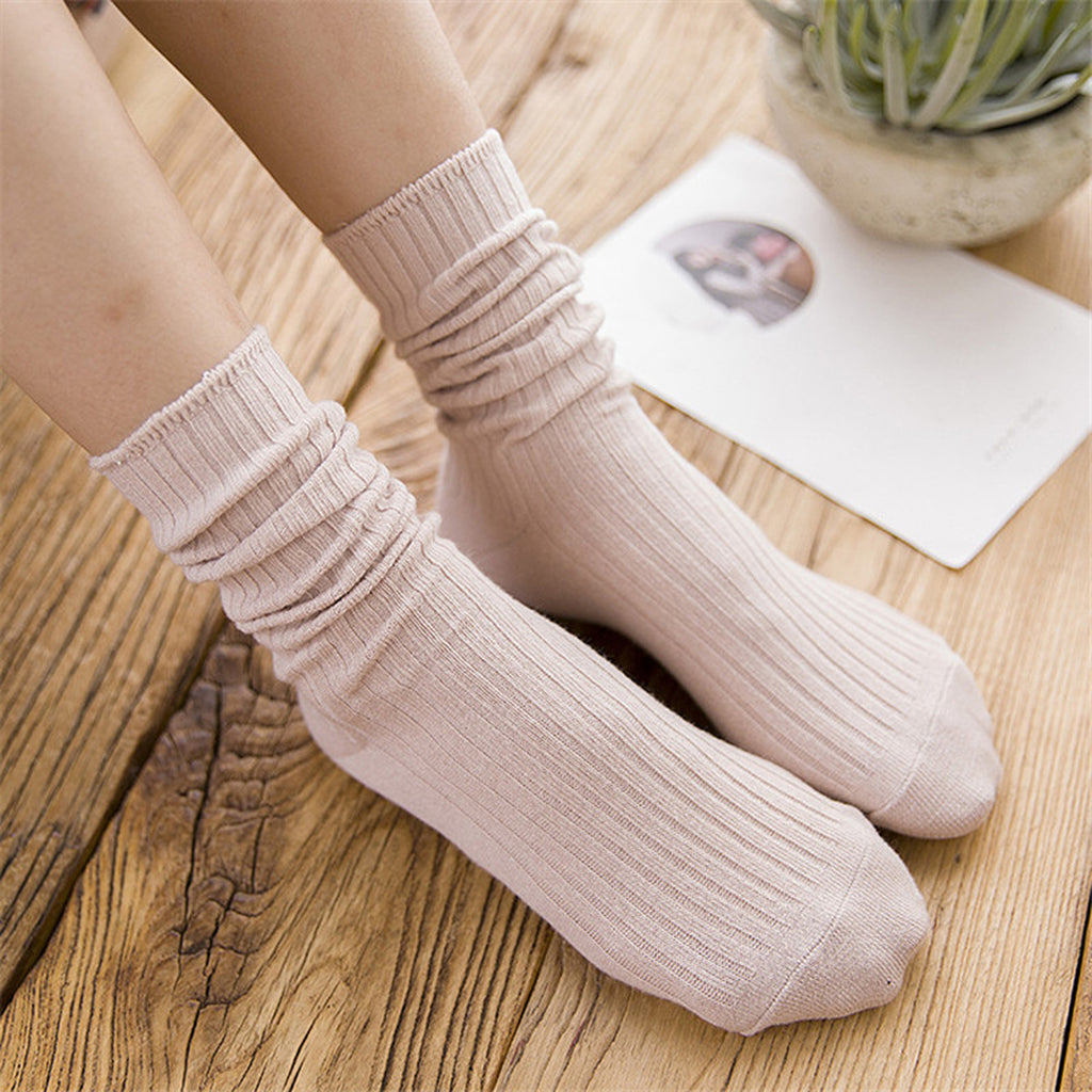 Vraie photo fournisseur des chaussettes côtelées écrues portées