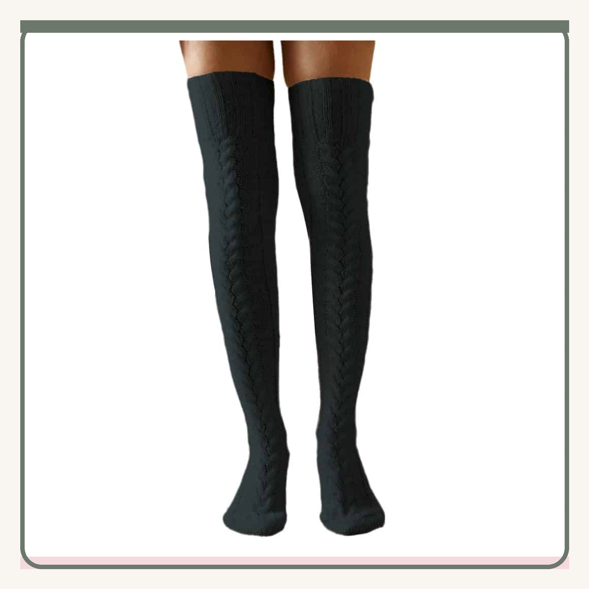 Paire de chaussettes hautes torsadées noires portée de face