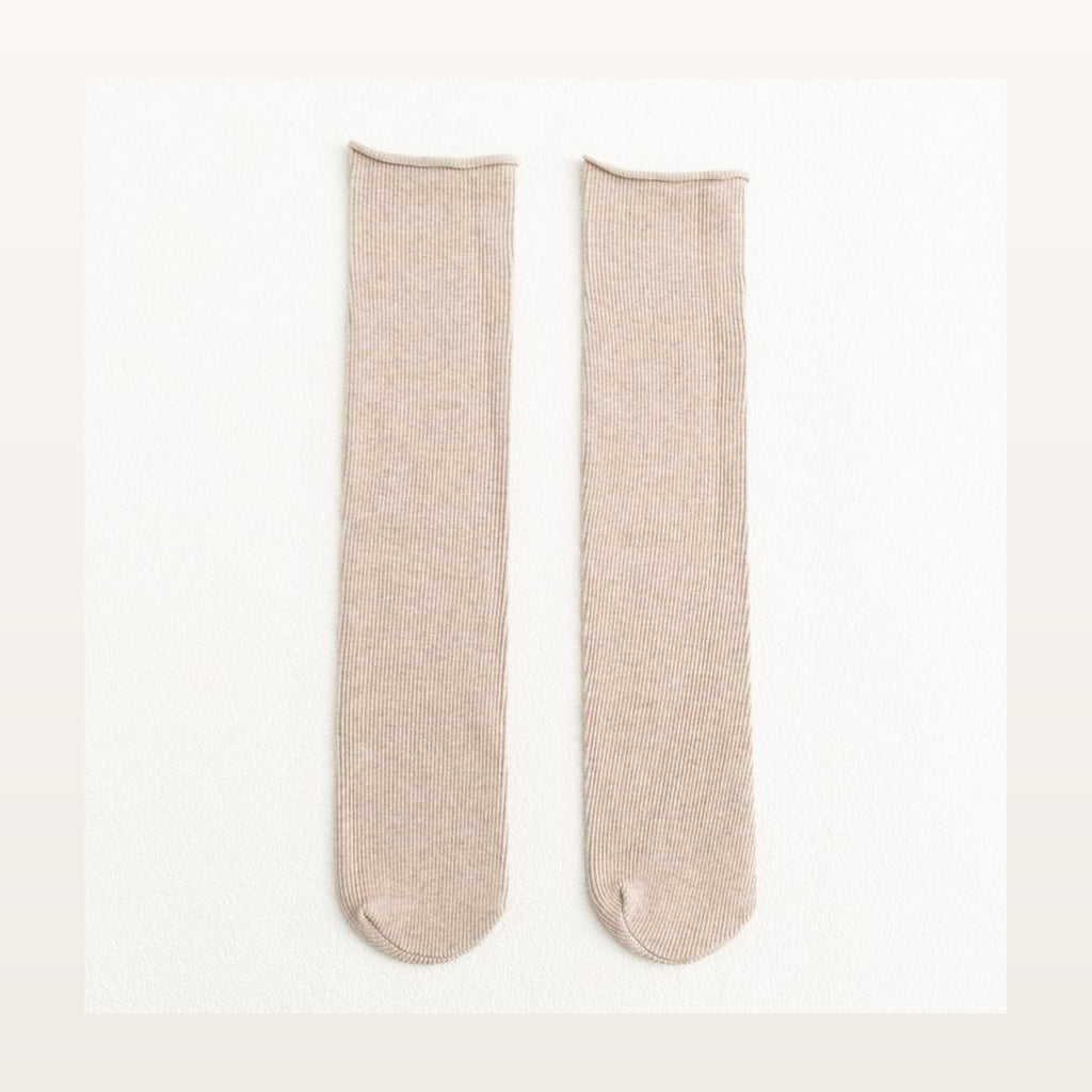 Paire de chaussettes longues unies beige à maille côtelée