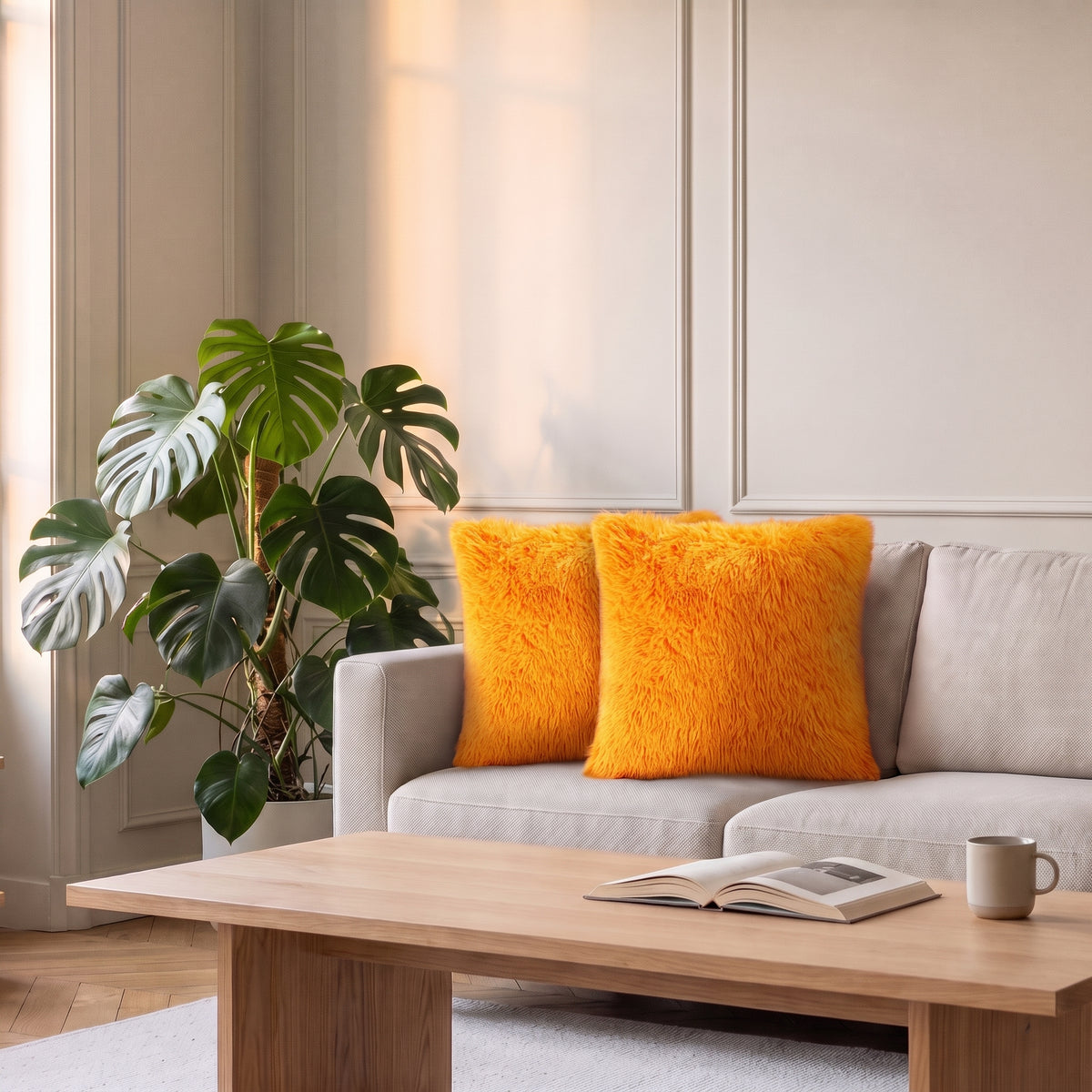 Housse de coussin en fausse fourrure orange safran