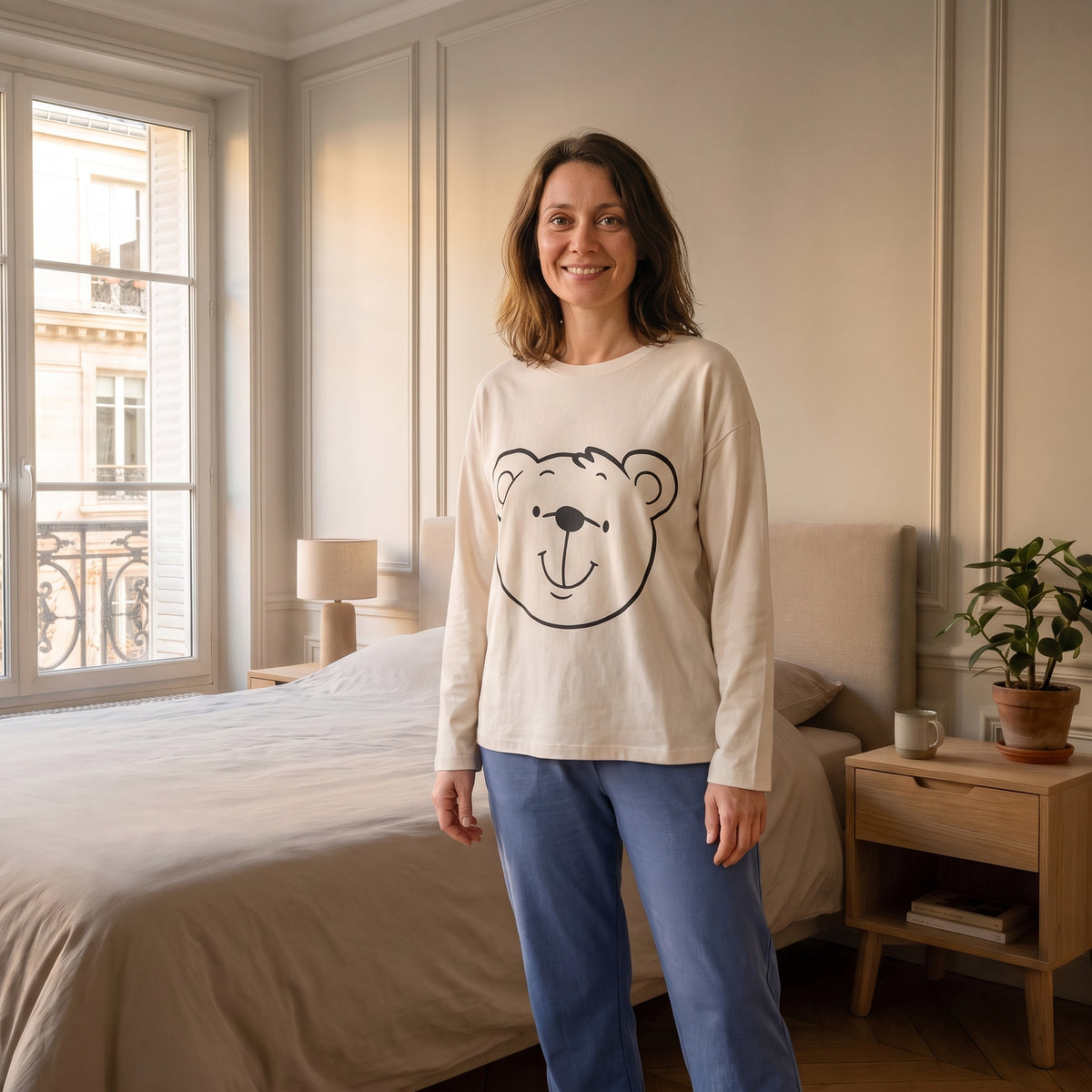 Pyjama deux pièces coton à motif ourson porté
