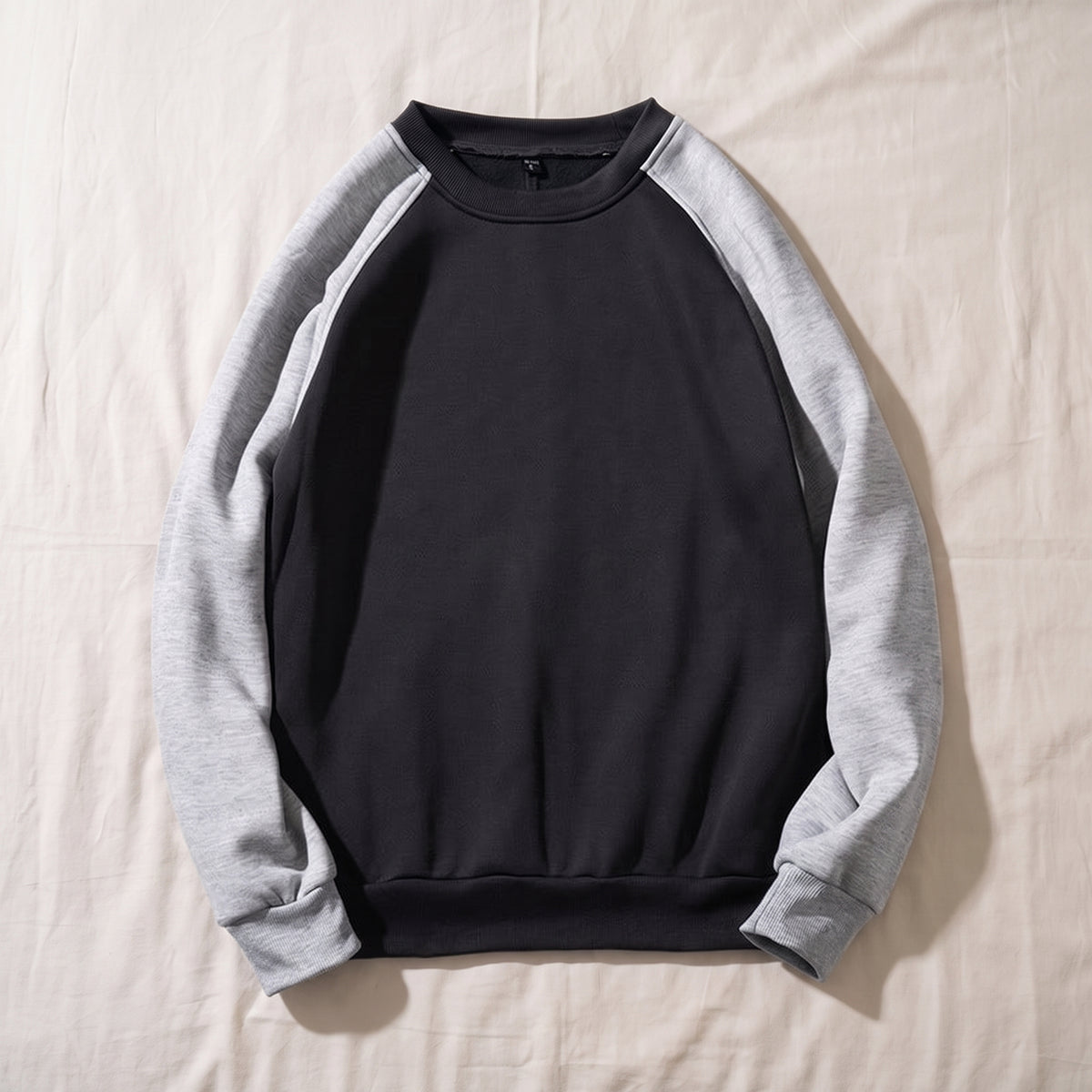 Sweat homme bicolore, Col rond deux gris, posé à plat