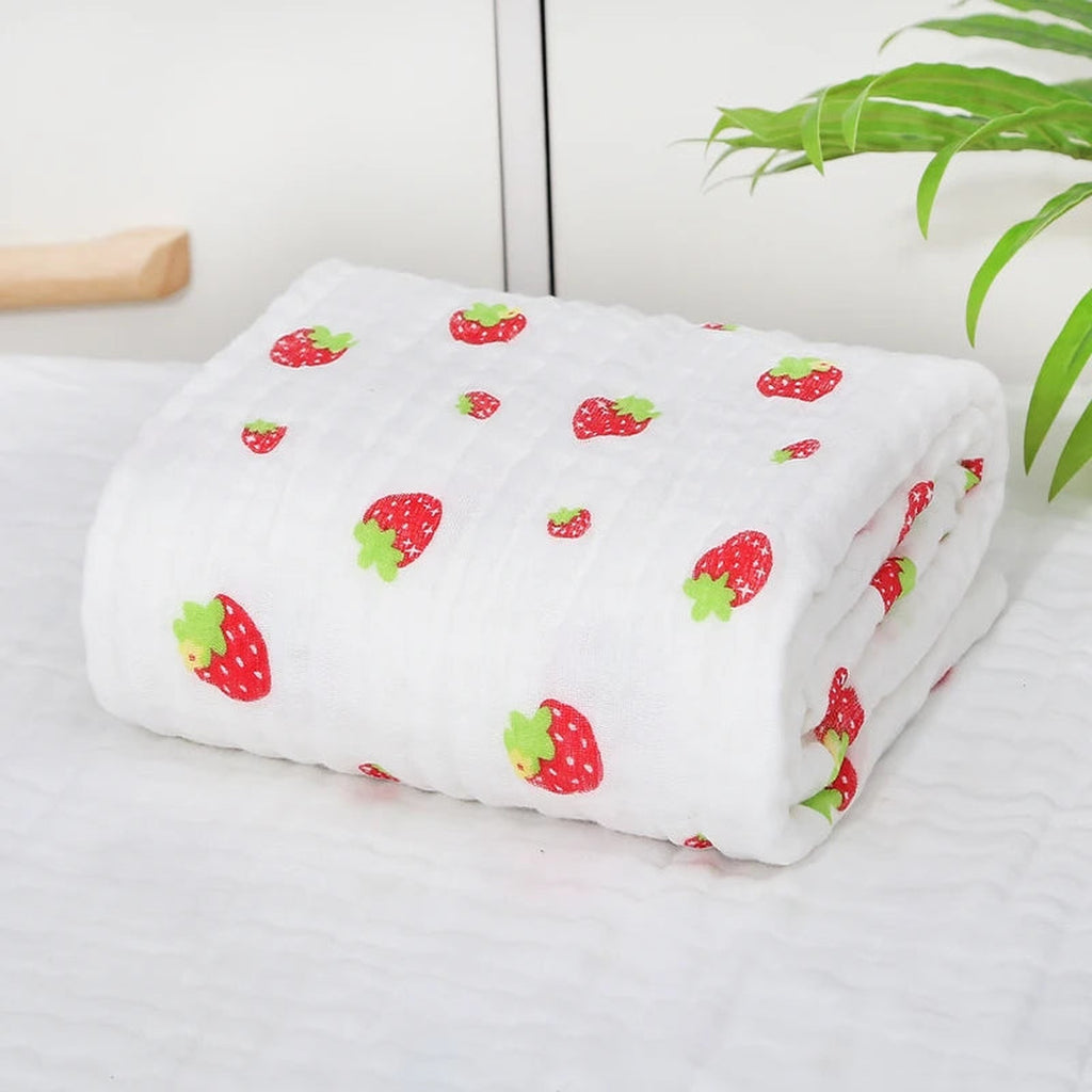 Couverture bébé pliée, modèle fraise