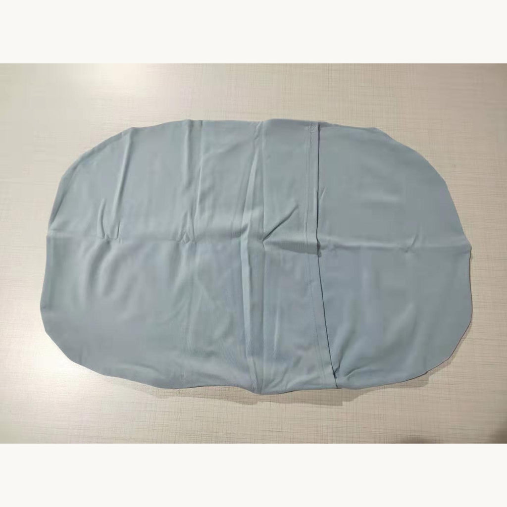 Couverture bébé bleu vue à plat