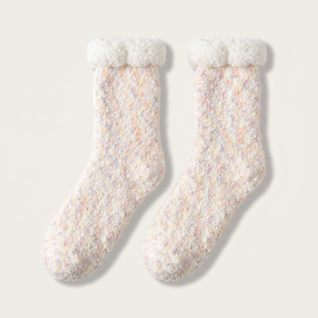 Paire de chaussettes écru moucheté sur fond clair