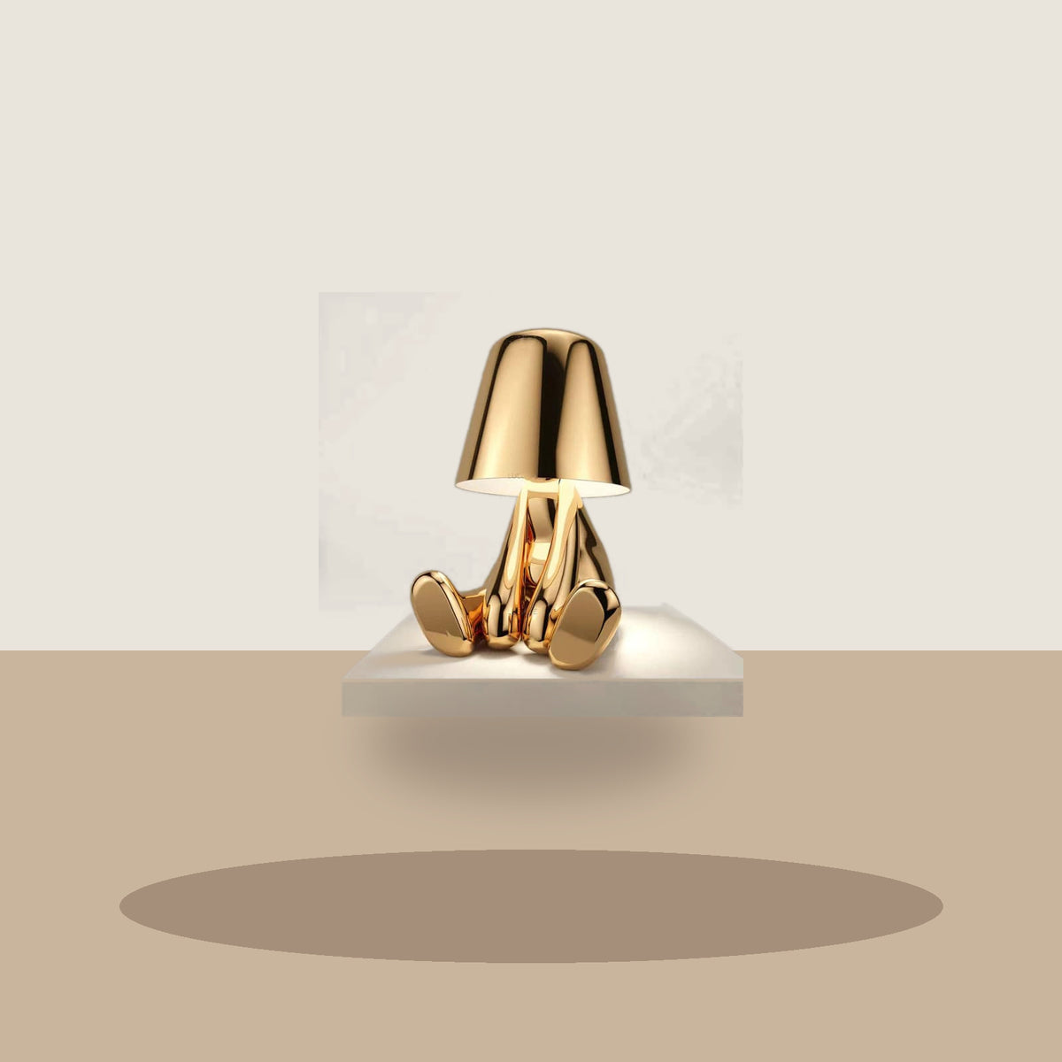 Lampe figurine modèle Brice en finition dorée