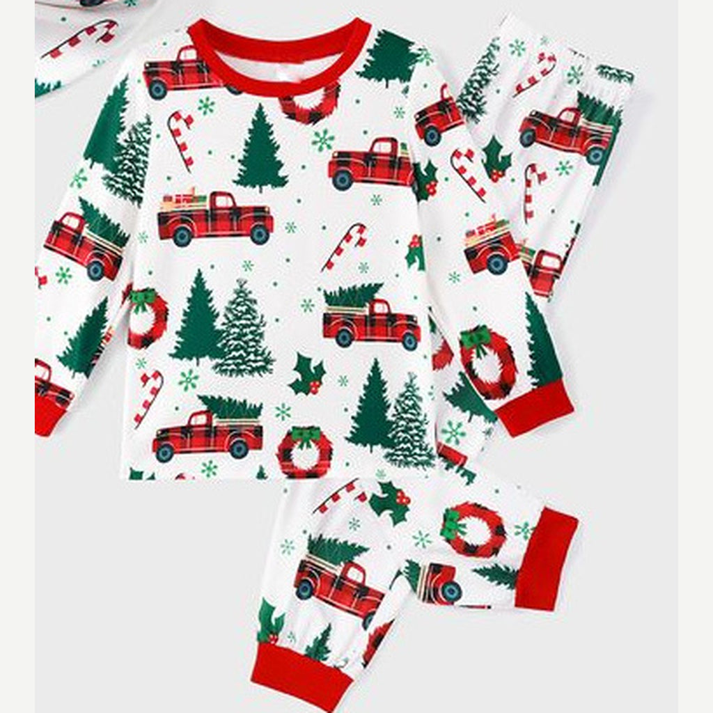 Format enfant du pyjama de Noël sapins et voitures