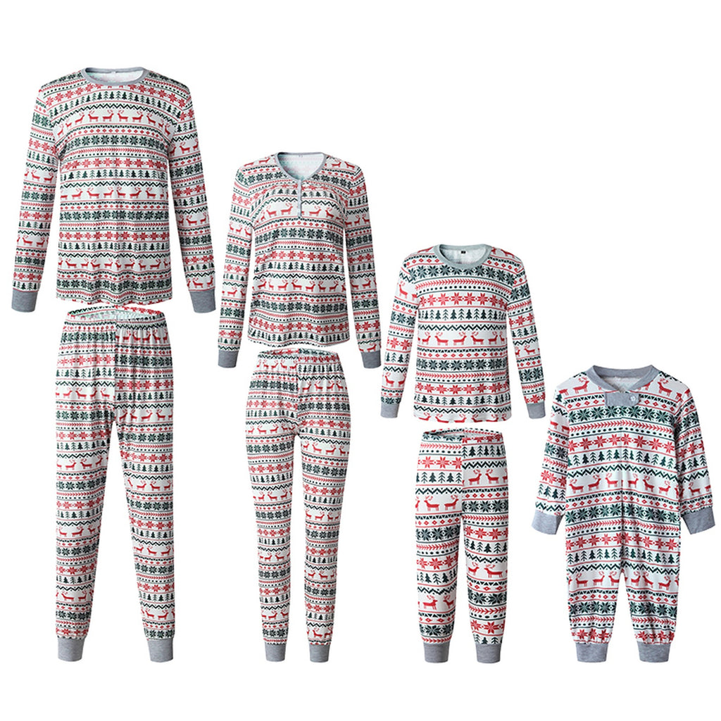 Modèles femme homme enfant et bébé du pyjama de Noël familial