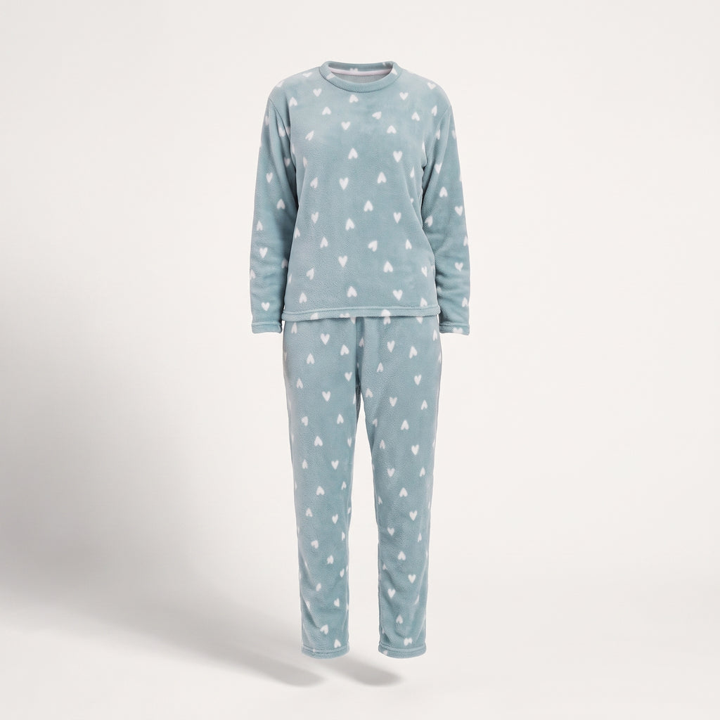 Pyjama polaire vert d'eau à cœurs blancs vu de face sans mannequin, haut et pantalon de l'épaule à la cheville