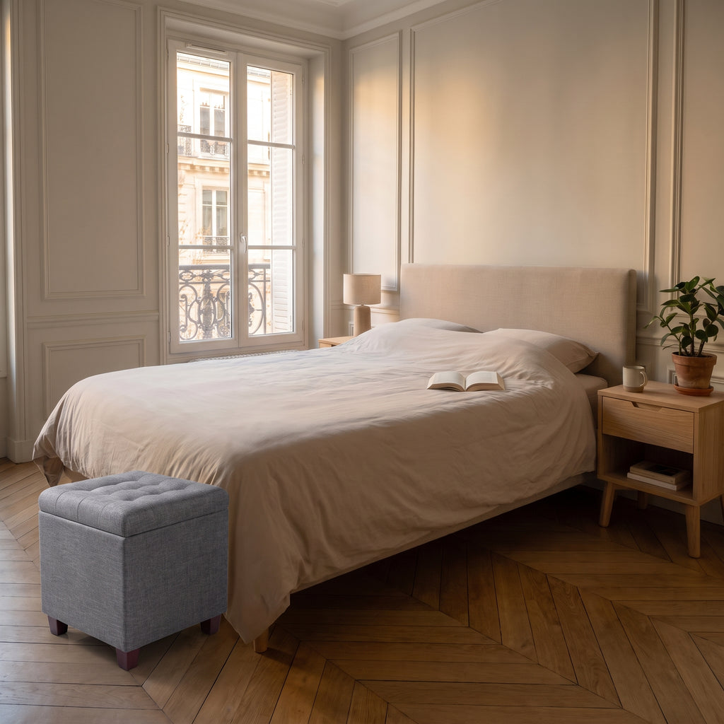 Pouf coffre carré gris foncé dans son intérieur
