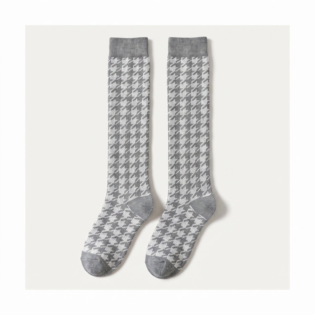 Paire de chaussettes grises à motif pied-de-poule