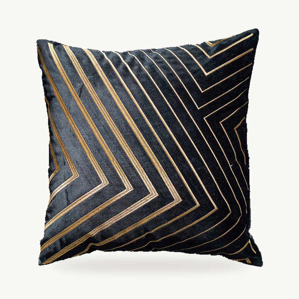 Housse de coussin noire carrée à dessin géométrique doré