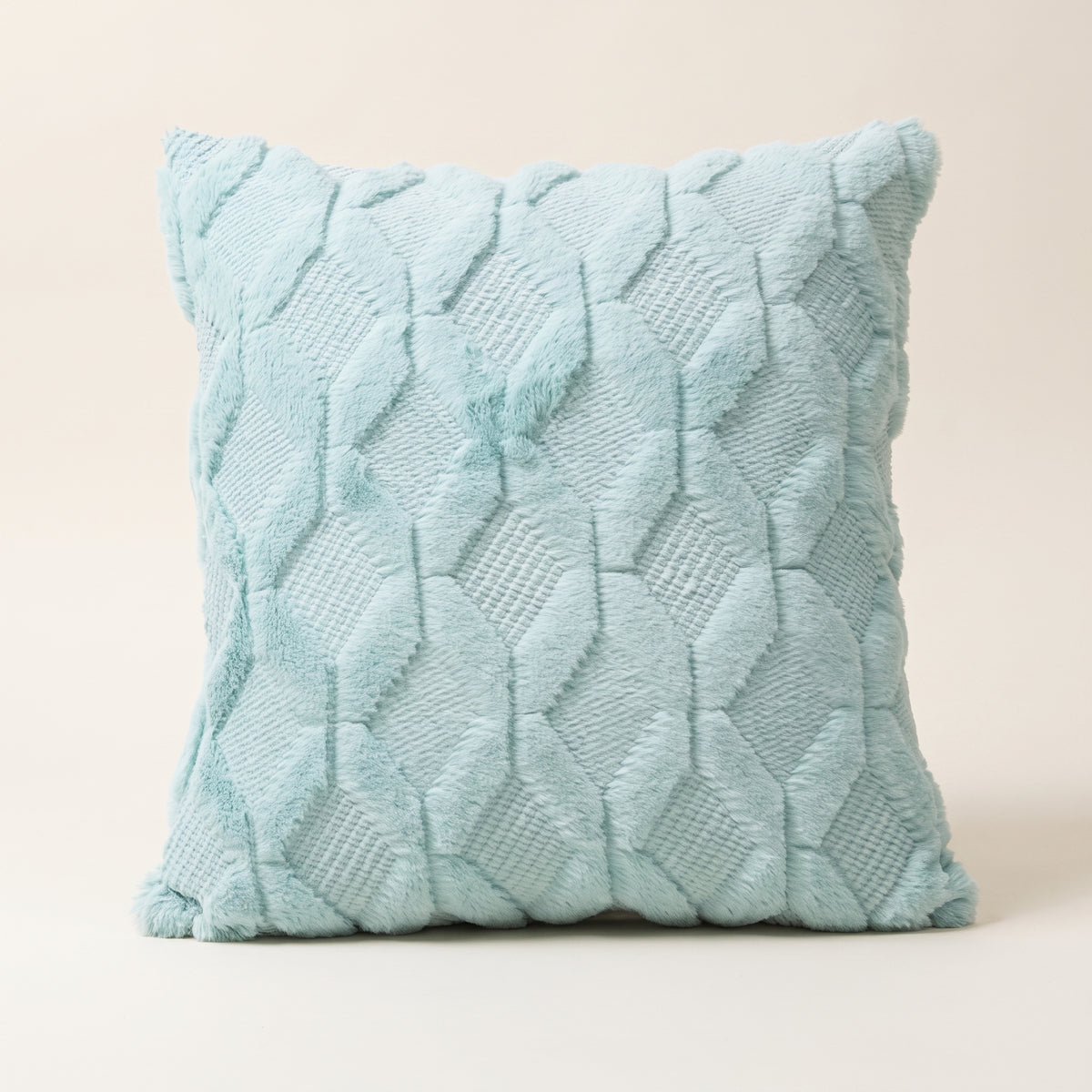 Housse de coussin à poils longs bleu ciel, motif de losanges en relief