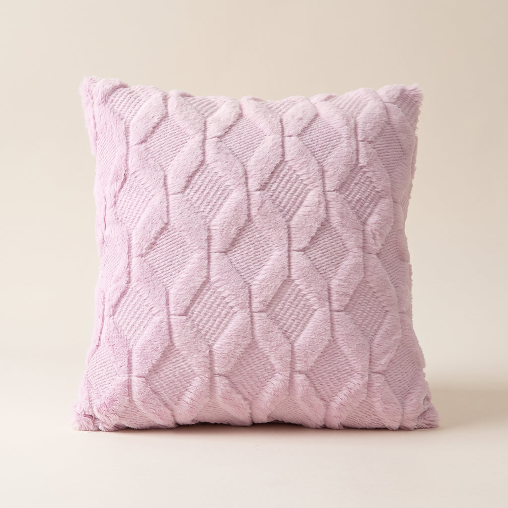Housse de coussin à poils longs rose très clair, motif de losanges en relief