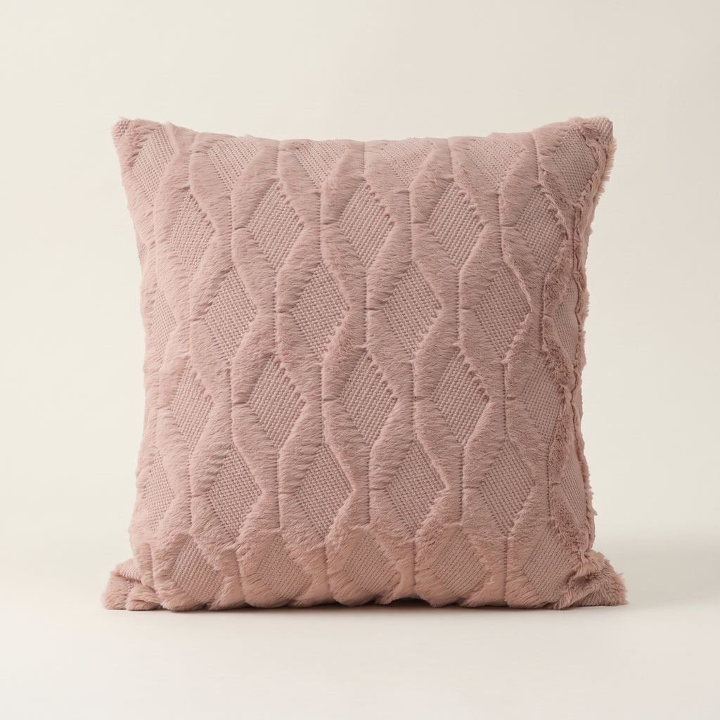 Housse de coussin à poils longs vieux rose, motif de losanges en relief