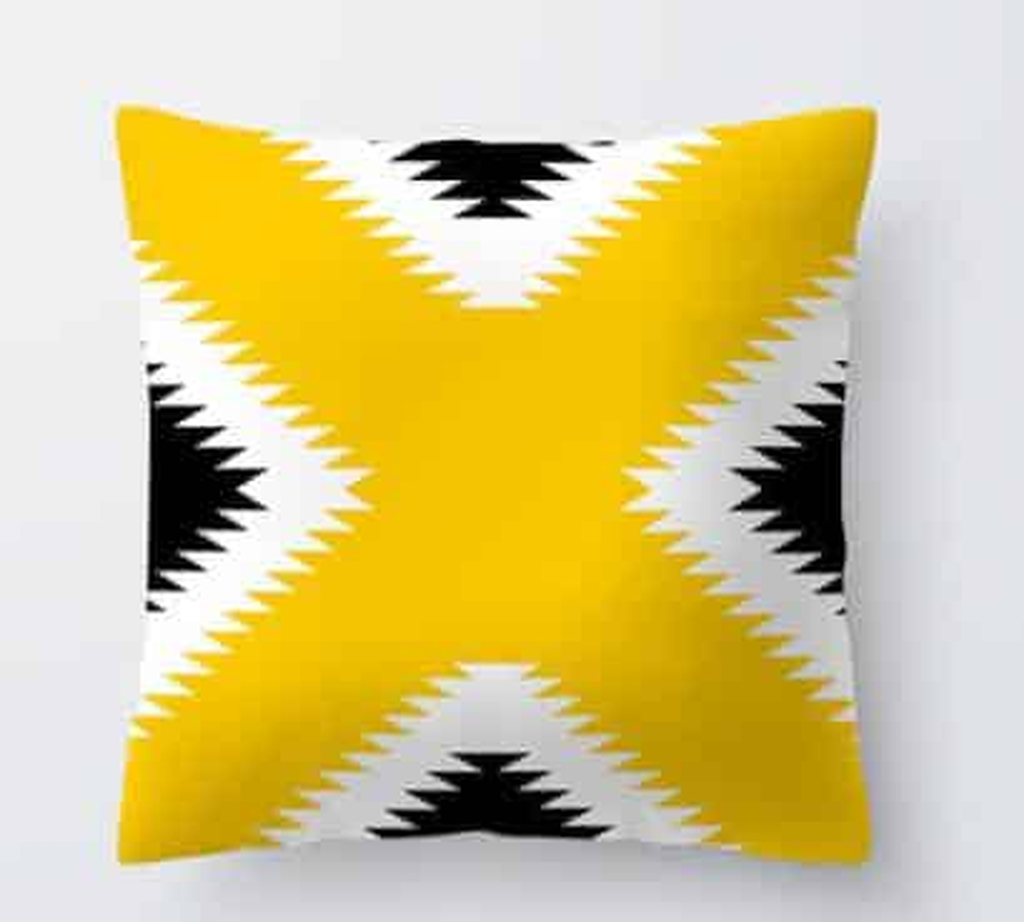 Housse de coussin jaune, grand X jaune bordé de dents noires, modèle 6