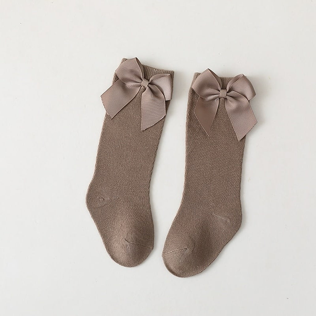 Paire de chaussettes hautes marron taupe a grand noeud pour enfant