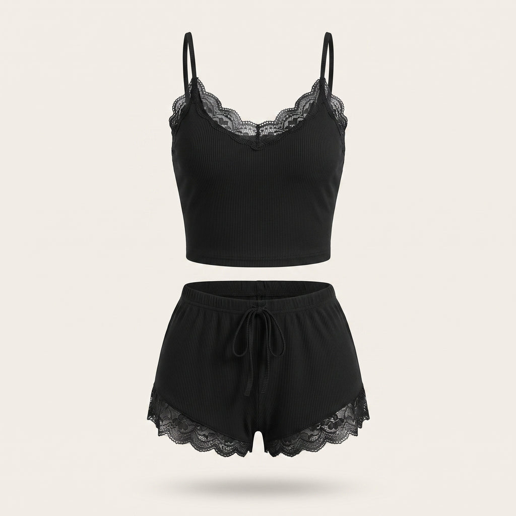 Pyjama court noir en coton côtelé présenté en vue produit, haut et short assortis