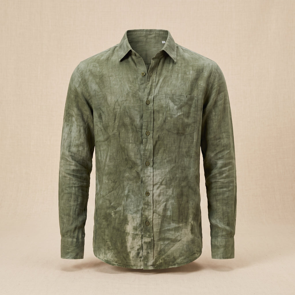 Chemise homme en coton et lin vert kaki présentée sans corps, coupe ample de face