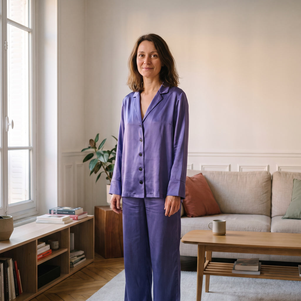 Pyjama femme en satin uni violet, chemise et pantalon large