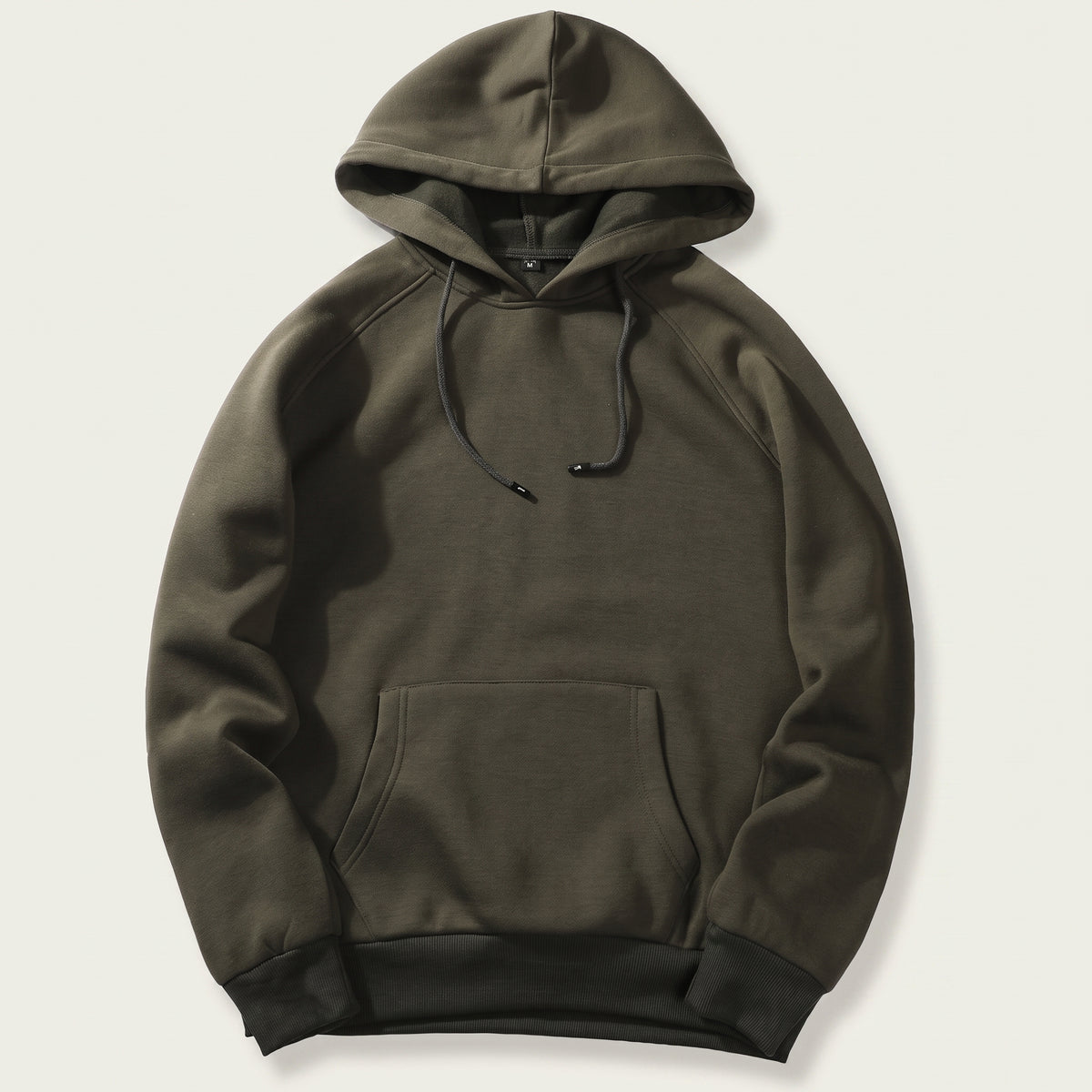 Sweat à capuche homme, coloris Vert militaire, vu de face
