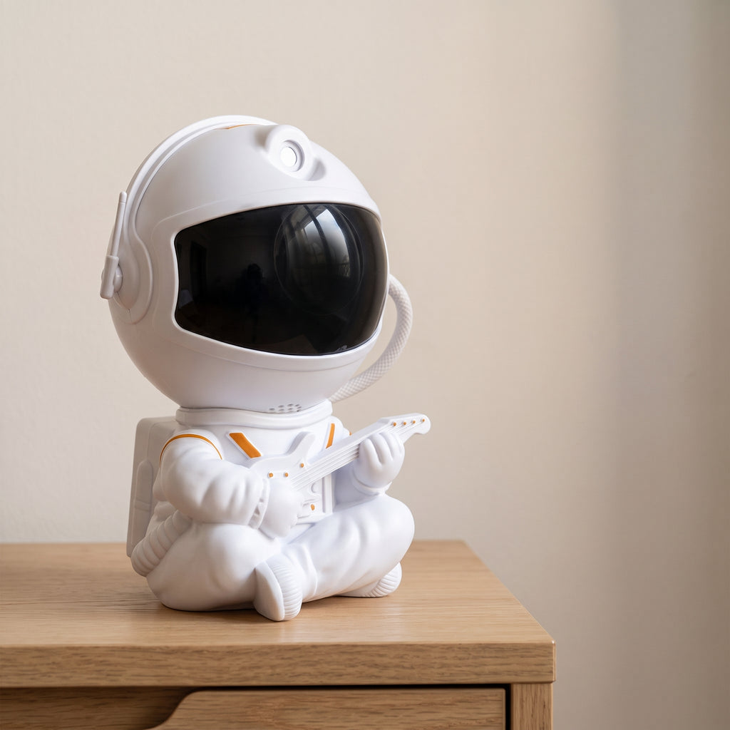 Projecteur astronaute, modèle blanc à la guitare