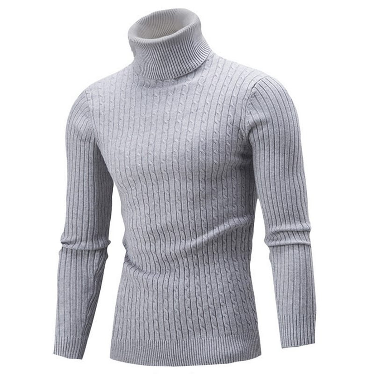 Le pull en gris clair, de face : l'alternance des torsades étroites et des colonnes lisses se voit sur tout le buste