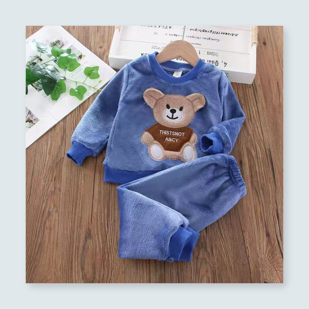 Ensemble pyjama bébé bleu avec grand ourson appliqué sur le haut