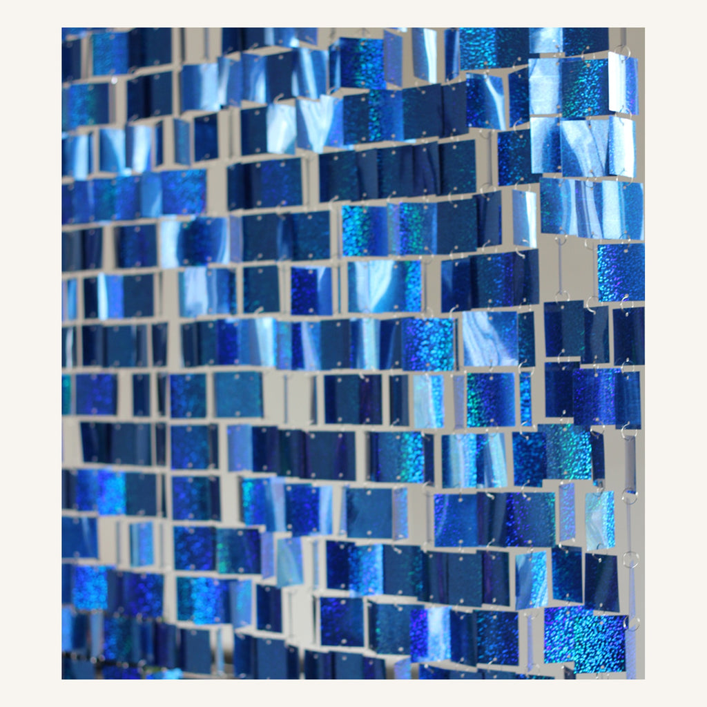 Rideau de fête à sequins carrés bleu, modèle Carré bleu