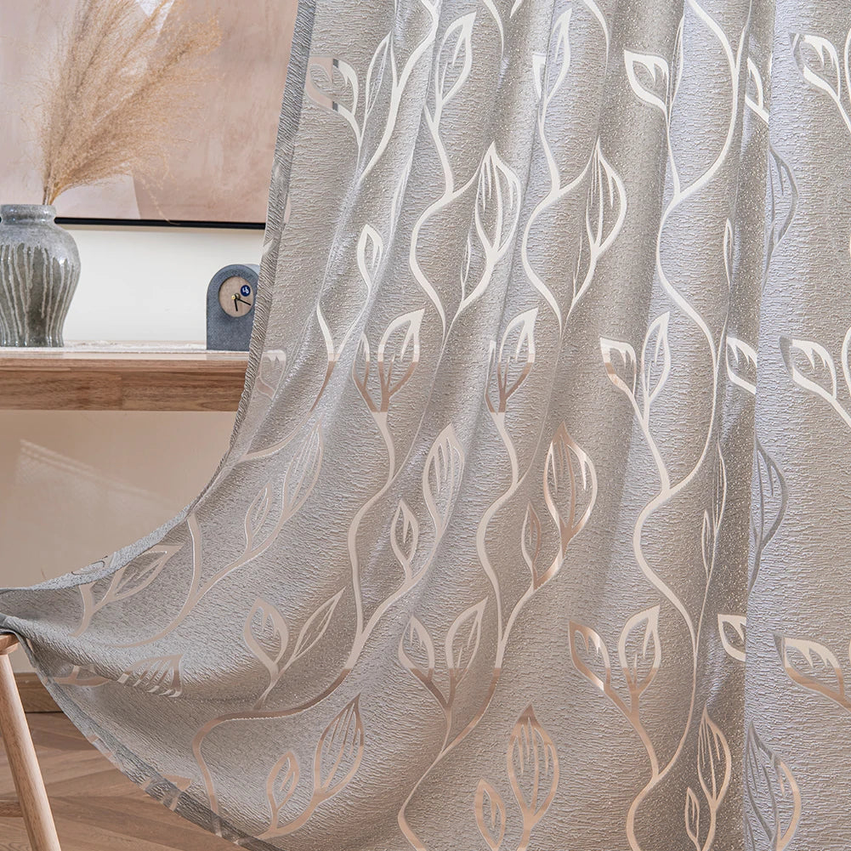 Motif de feuilles du rideau gris jacquard Image