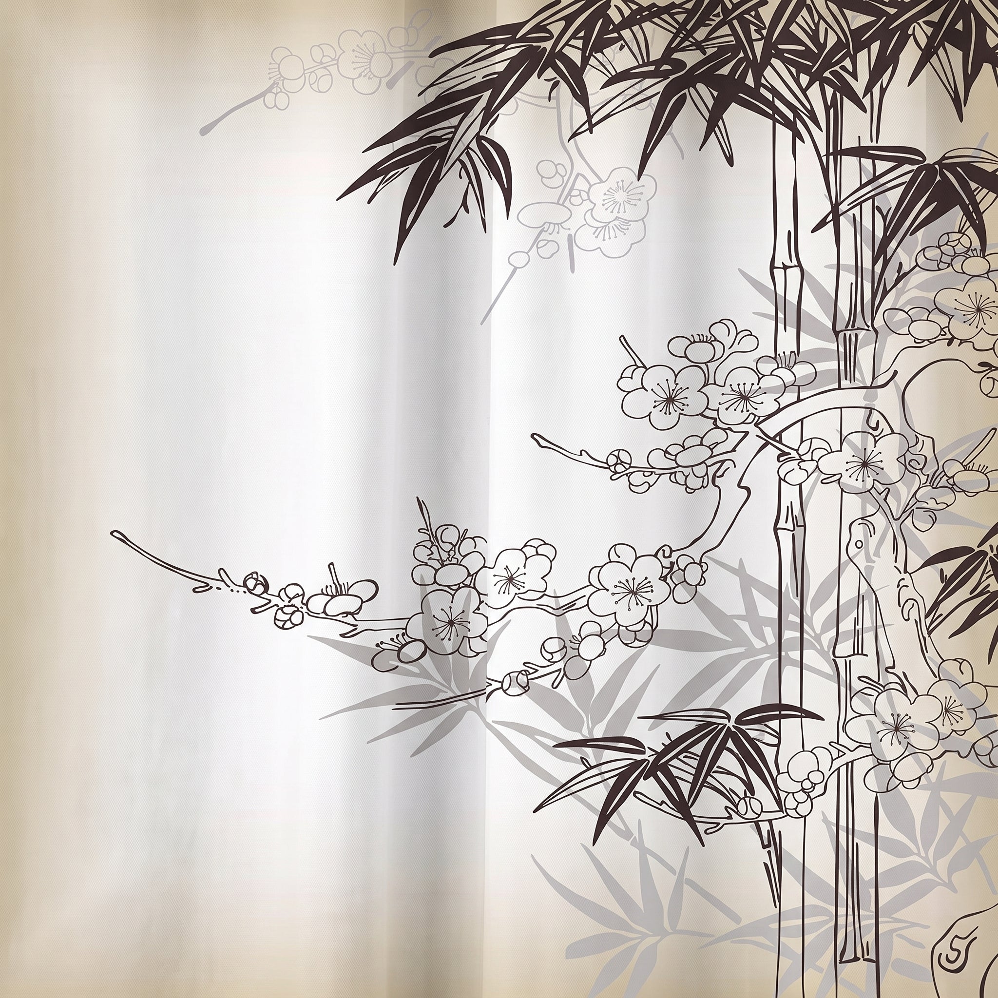 Dessin à l’encre de bambou et de fleurs de prunier sur le rideau japonais ivoire Image