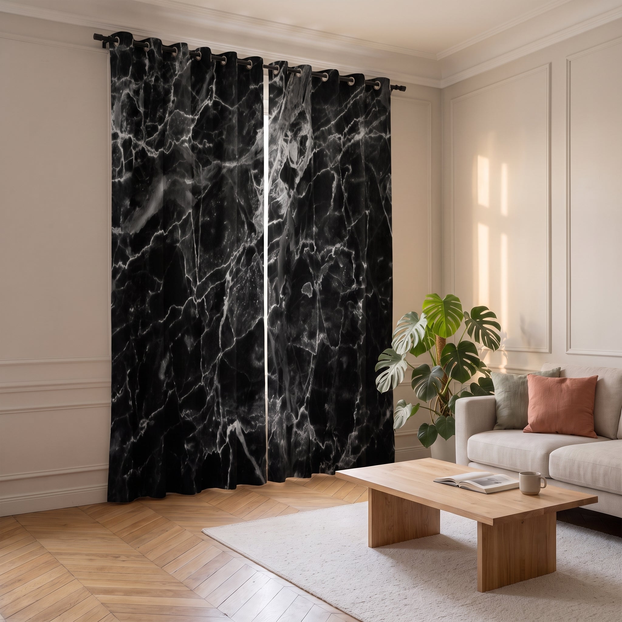 Salon vu de biais, sa fenêtre fermée par le rideau effet marbre noir Image