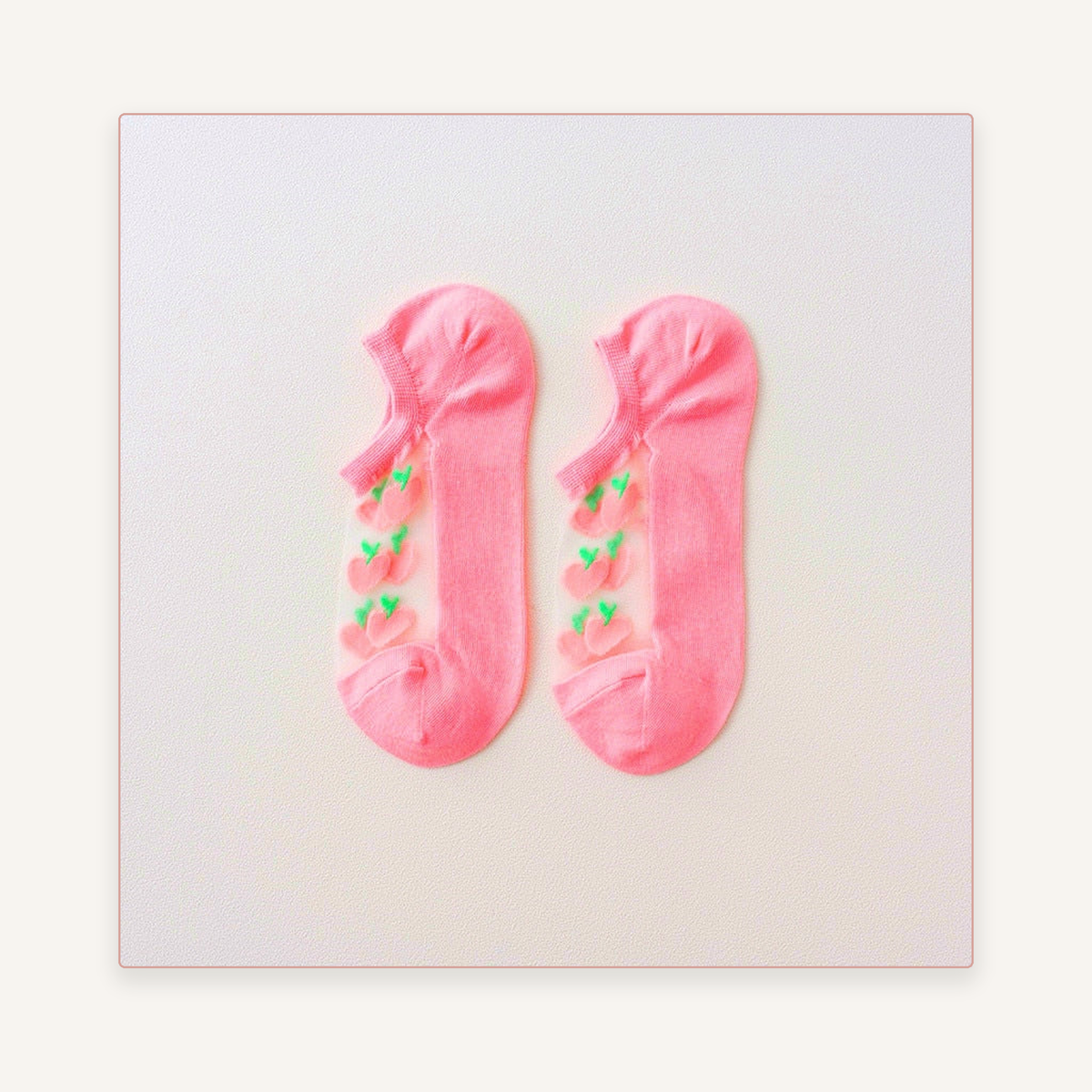 Paire de socquettes roses à pêches, coupe basse transparente