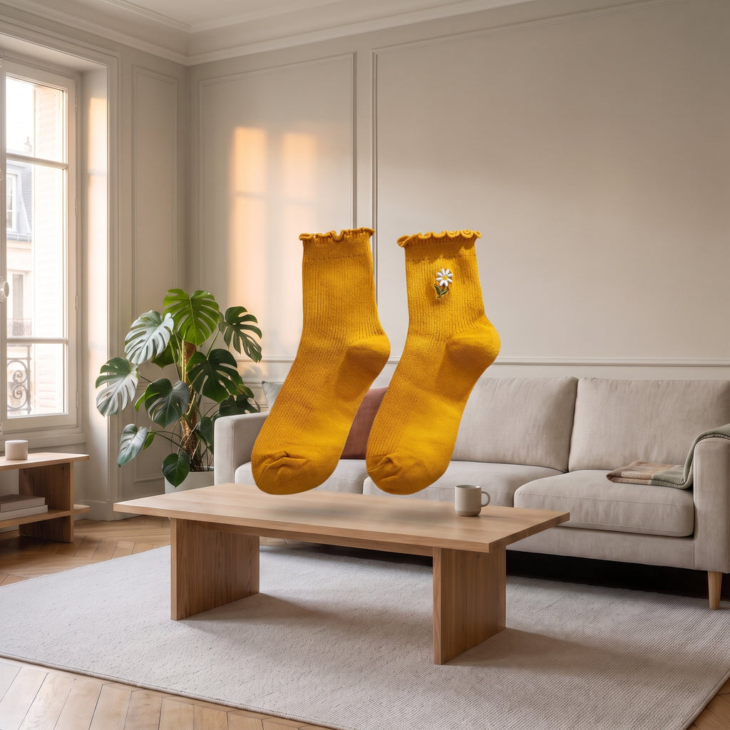Chaussettes à volants jaunes à fleurs brodées en volume