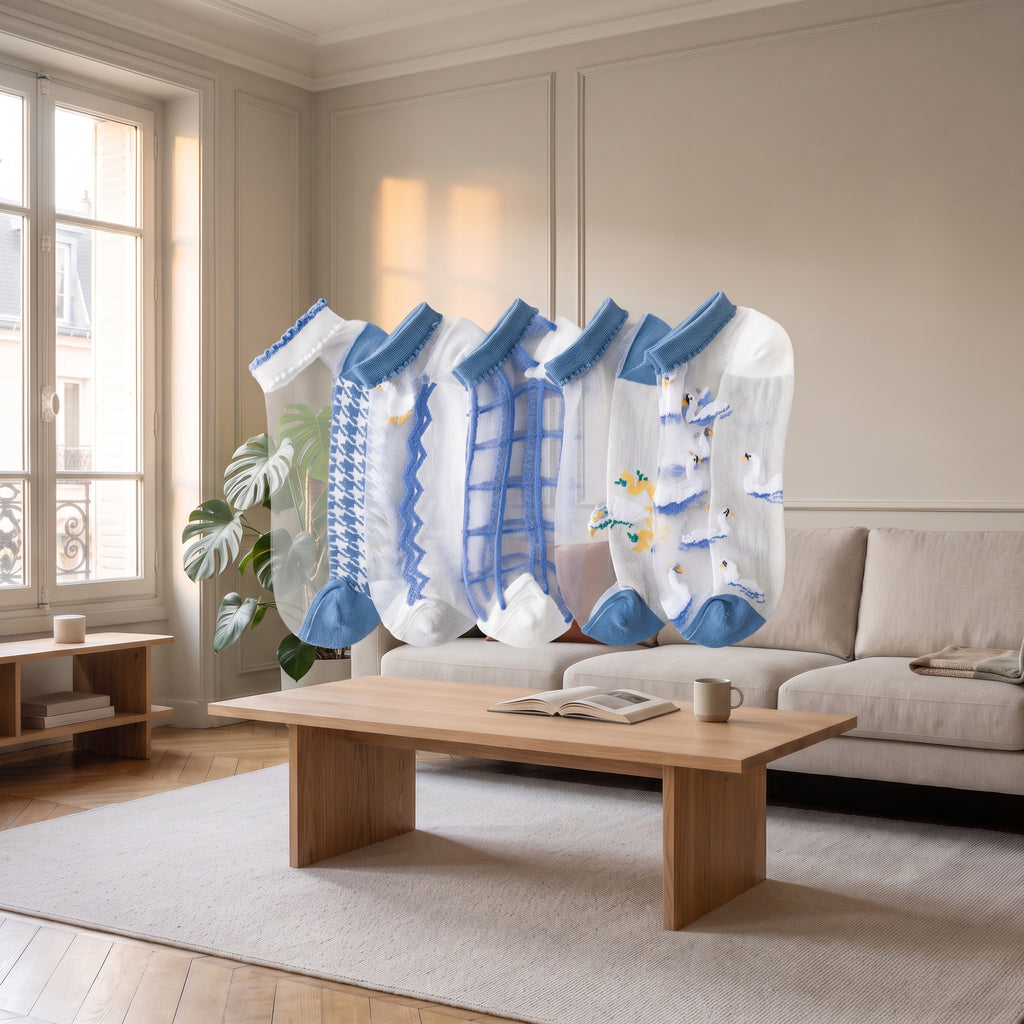 Chaussettes transparentes bleues en volume