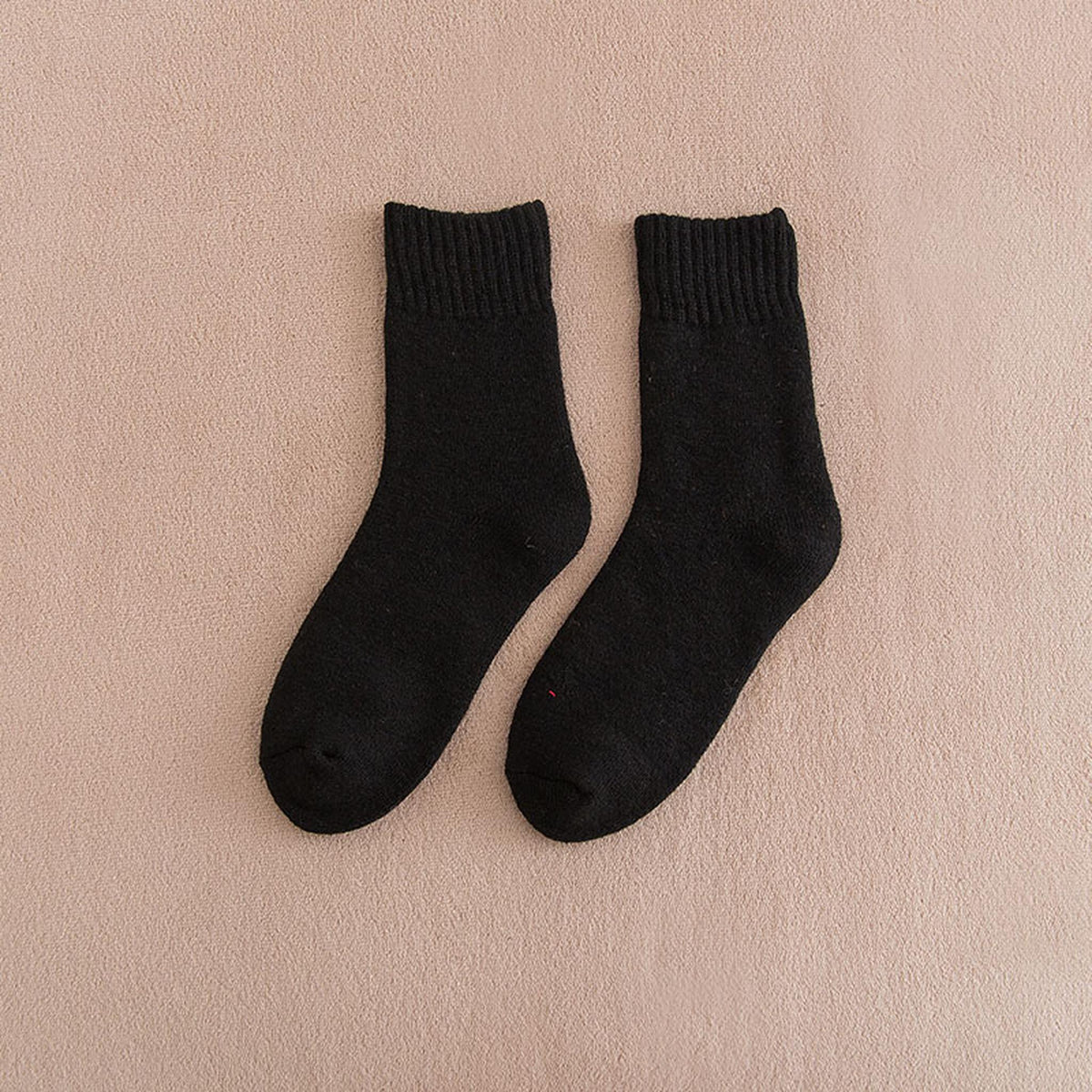 Chaussettes en laine épaisse noires à plat