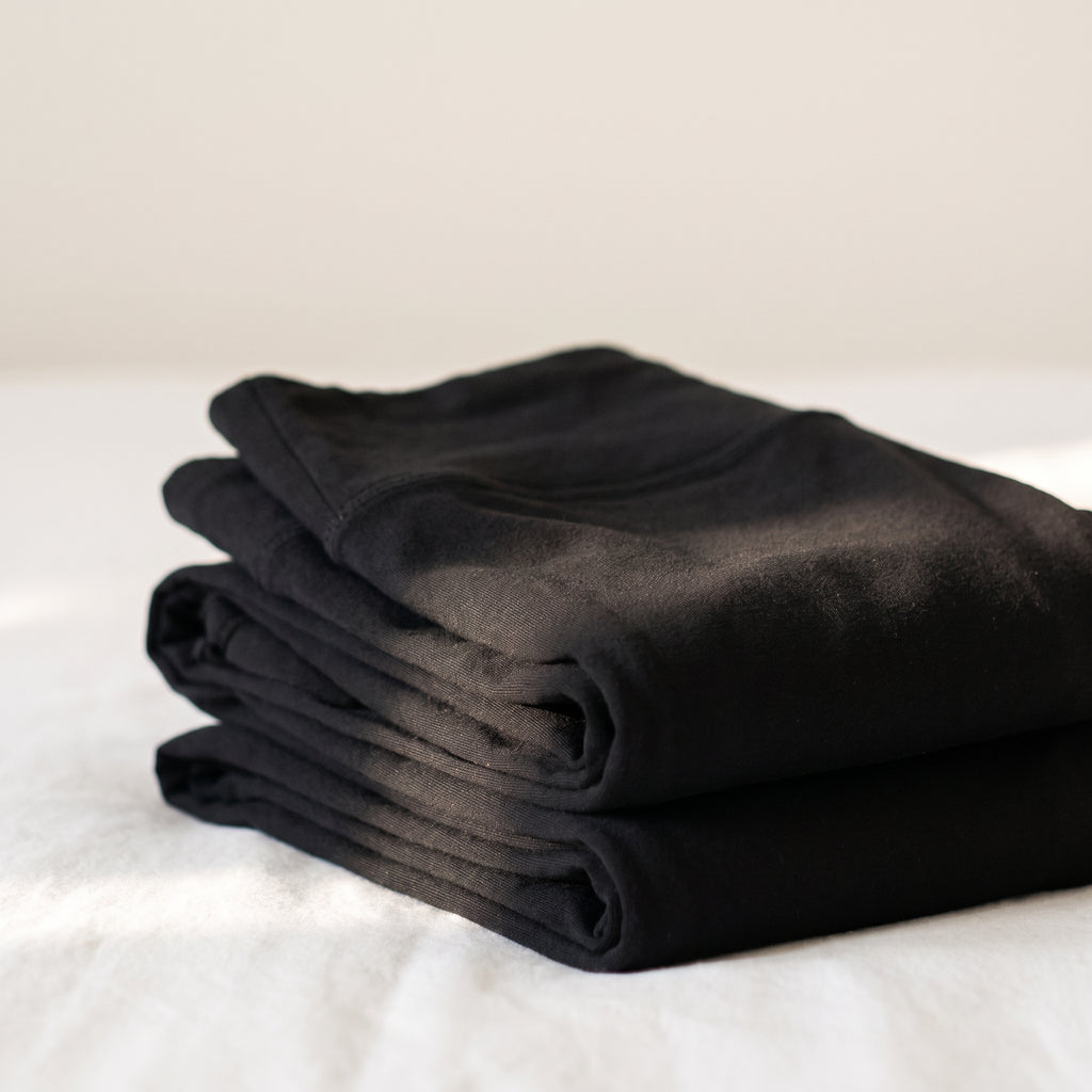 Lot de deux leggings noirs opaques présenté sur fond uni