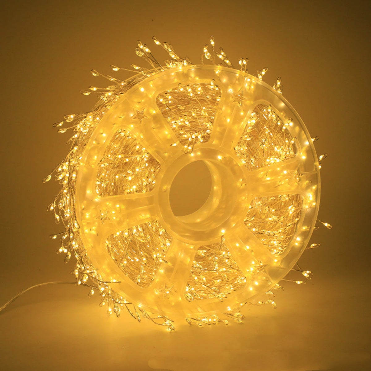 Guirlande LED blanc chaud enroulée sur sa bobine